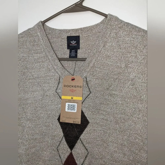 Dockers Grey Sweater Vest Men's Size Medium NWT - Picture 2 of 4
